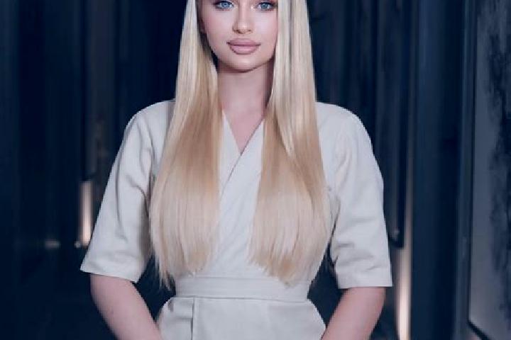 Avery, 24, a blonde hazel-eyed slavic companion based in Konigshain. Offering Travel Companion, Tantra, Erotic Massage. Available for incall and outcall, day...
