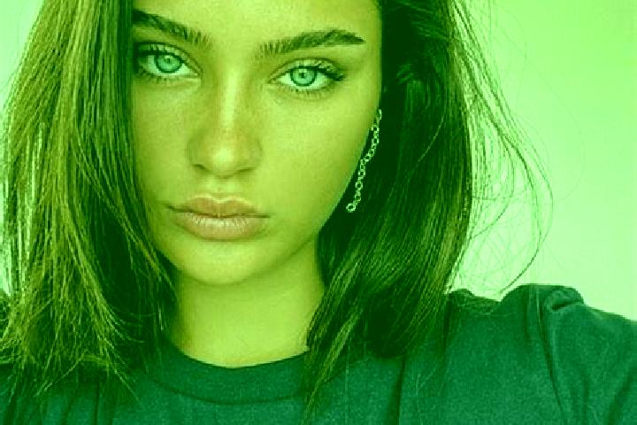 Avery, 25, a brunette dark-eyed european companion based in Eersel. Offering OWO, CIM, A-Level. Available for incall and outcall, overnight bookings available.