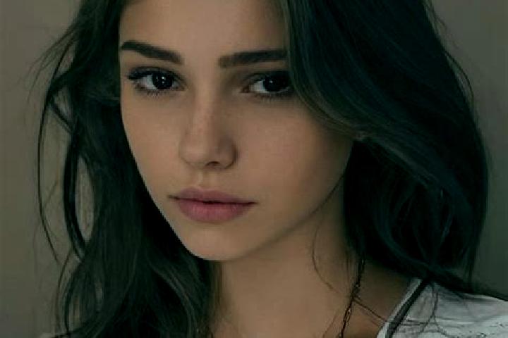 Avery, 25, a chestnut dark-eyed slavic companion based in Salcioara. Offering Girlfriend Experience, Dinner Date, Couples. Available for incall and outcall, ...