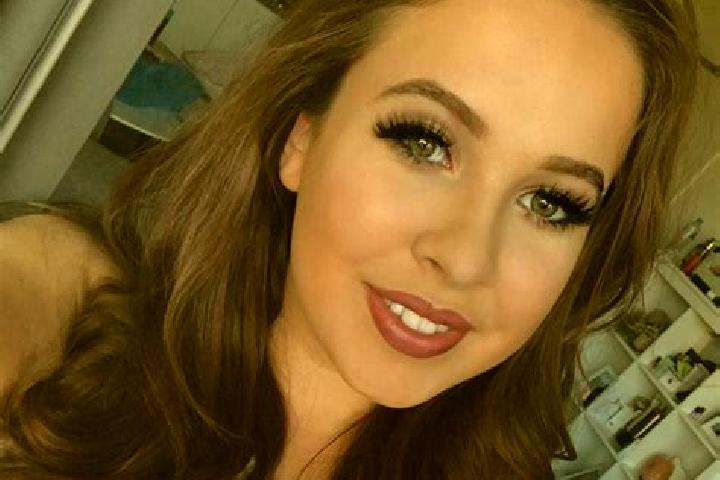 Avery, 25, a dark blonde amber-eyed caucasian companion based in Guaraita. Offering Girlfriend Experience, Prostate Massage, BDSM, Travel Companion. Availabl...