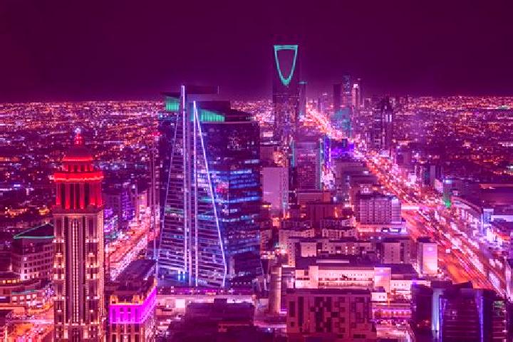 Avery, 25 — Escort in Ar Riyad, Iraq
