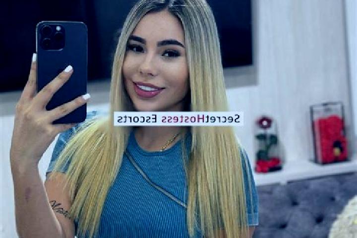 Avery, 25 — Escort in Santo Domingo Barrio Alto, Mexico