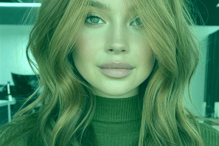 Avery, 26, a auburn amber-eyed slavic companion based in Santo Nino de Praga. Offering Deep French Kissing, BDSM, Domination, Girlfriend Experience. Availabl...