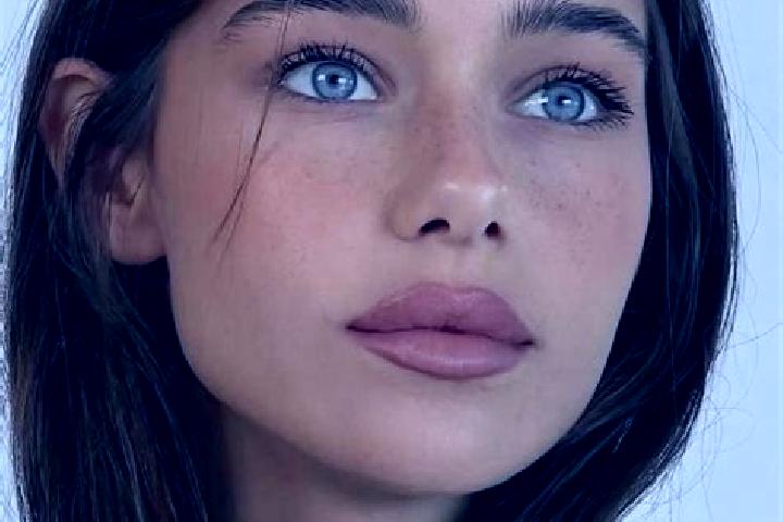 Avery, 26, a brunette brown-eyed middle eastern companion based in Wargakerta. Offering Duos, OWO, GFE, Dinner Date, Overnight. Available for incall and outc...