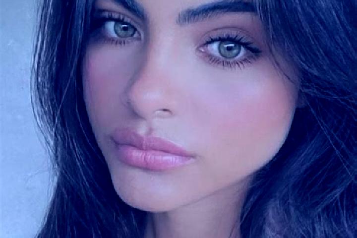 Avery, 26, a chestnut dark-eyed indian companion based in Hazard. Offering Fetish, BDSM, Massage, Couples, Overnight. Available for incall and outcall, overn...
