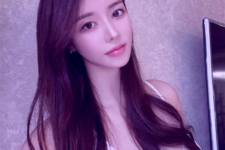 Avery, 26 — Escort in Kemang, Indonesia