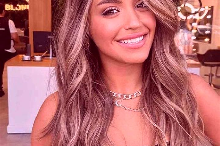 Avery, 27, a dark blonde dark-eyed mediterranean companion based in Gschwendt. Offering 69, Massage, Roleplay, CIM. Available for incall and outcall, overnig...