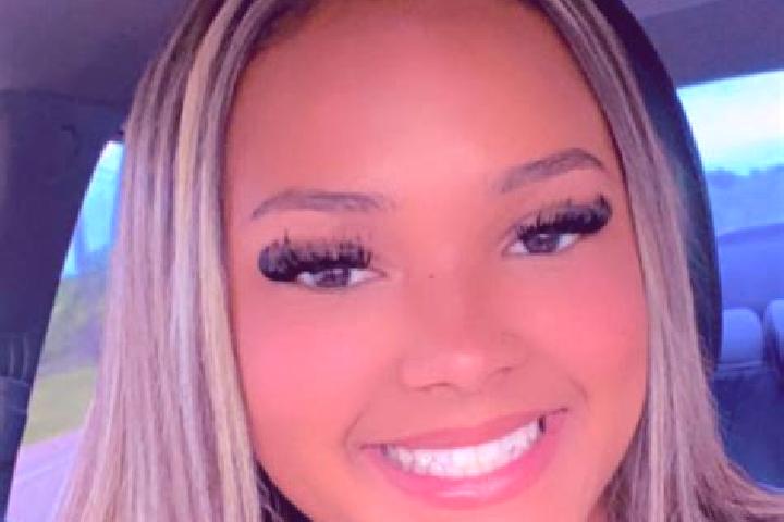 Avery, 27 — Escort in Mexia, United States