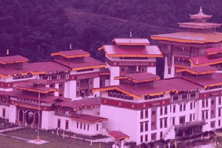 Avery, 27 — Escort in Pemagatshel, Bhutan