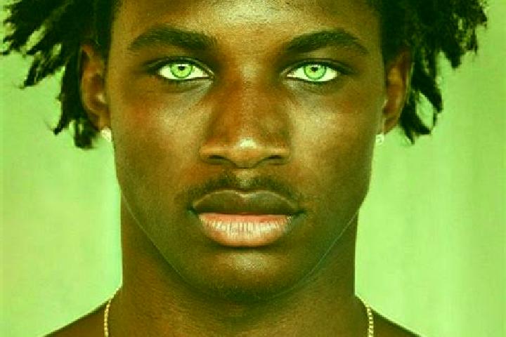 Avery, 28, a black green-eyed middle eastern companion based in Obertressen. Offering Fetish, Girlfriend Experience, Massage. Available for incall and outcal...