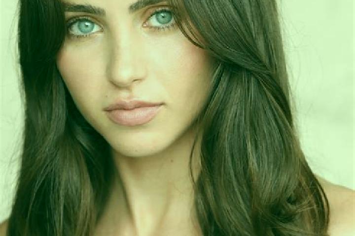 Avery, 28, a brunette hazel-eyed indian companion based in Boukiero. Offering OWO, A-Level, CIM. Available for incall and outcall, day and evening dates.