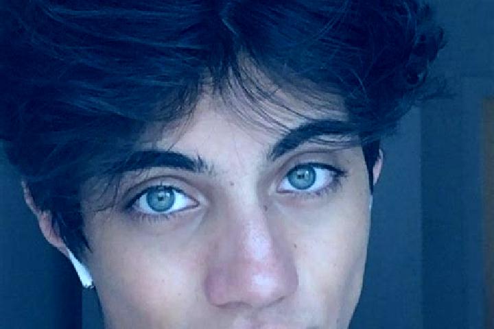 Avery, 28, a chestnut grey-eyed caucasian companion based in As Safaqayn. Offering Overnight, Prostate Massage, Fetish. Available for incall and outcall, day...