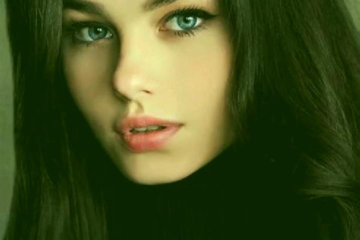 Avery, 28, a red dark-eyed caucasian companion based in Roberta. Offering BDSM, Roleplay, 69, Overnight, Massage. Available for incall and outcall, day and e...