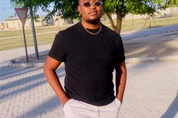 Avery, 28 — Escort in Ongandjera, Namibia