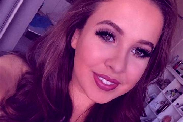 Avery, 29, a brunette amber-eyed caribbean companion based in Pasadena. Offering Couples, Erotic Massage, OWO, Girlfriend Experience. Available for incall an...