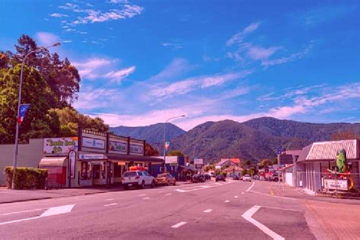Avery, 30 — Escort in Shiel Hill, New Zealand