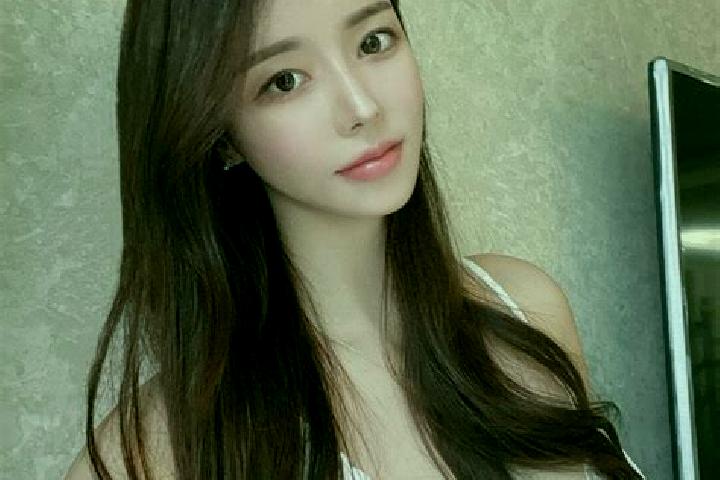 Avery, 30 — Escort in Tungdor, China