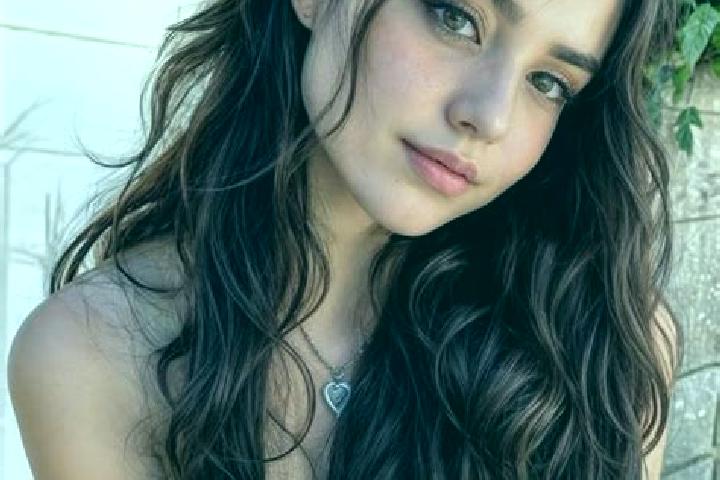 Avery, 31, a auburn hazel-eyed middle eastern companion based in Yevre-la-Ville. Offering CIM, Striptease, Fetish. Available for incall and outcall, day and ...