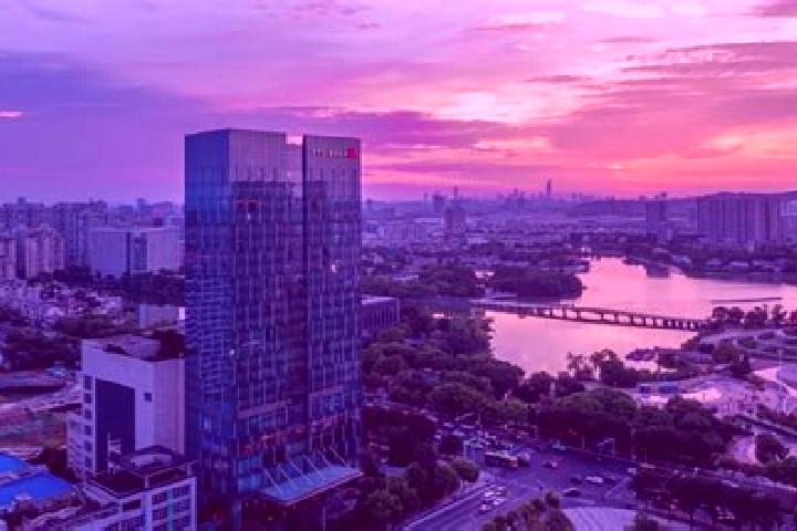 Avery, 31 — Escort in Jingfeng, China