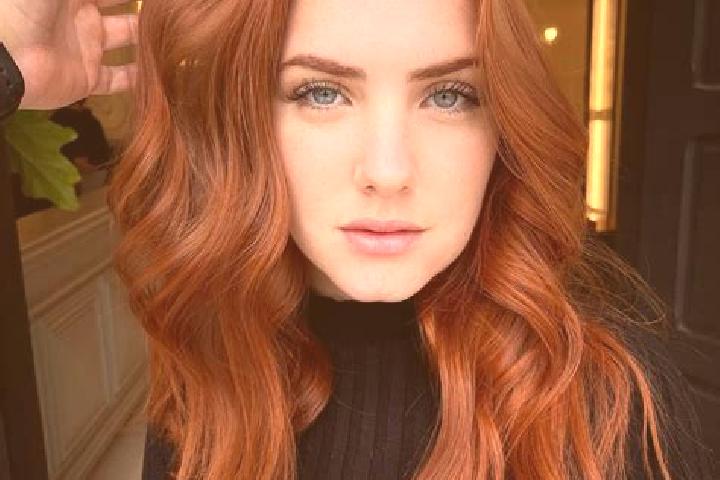 Avery, 32, a auburn blue-eyed middle eastern companion based in Pedrosa del Principe. Offering BDSM, Travel Companion, Girlfriend Experience, Dinner Date, OW...