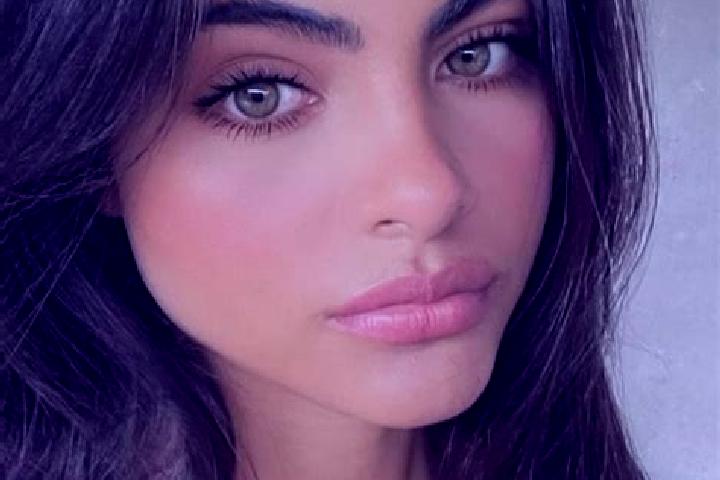Avery, 32, a brunette dark-eyed middle eastern companion based in Mandrem. Offering Fetish, 69, A-Level, OWO. Available for incall and outcall, day and eveni...