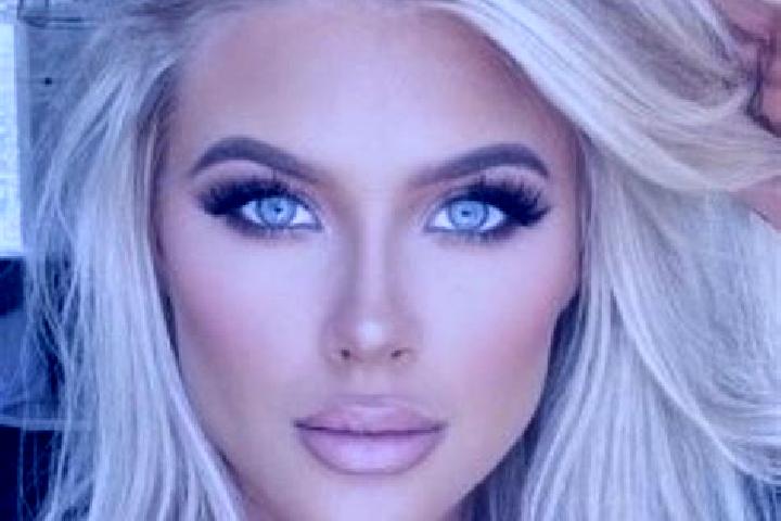Avery, 32, a platinum blonde brown-eyed latina companion based in Tinbeerwah. Offering BDSM, Tantra, Striptease, Girlfriend Experience. Available for incall ...