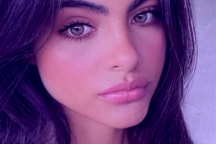 Avery, 33, a black dark-eyed indian companion based in Kpor. Offering Prostate Massage, 69, Overnight, Roleplay. Available for incall and outcall, day and ev...