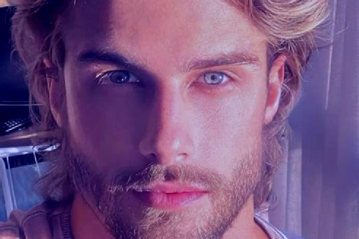 Avery, 33, a dark blonde blue-eyed caribbean companion based in Scrignac. Offering OWO, Domination, Prostate Massage, Duos. Available for incall and outcall,...