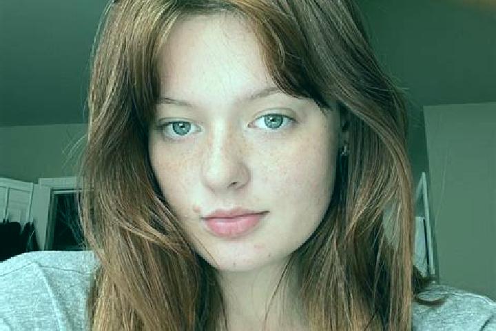 Avery, 34, a auburn grey-eyed caribbean companion based in Niederviehbach. Offering Roleplay, Deep French Kissing, Duos, A-Level. Available for incall and ou...
