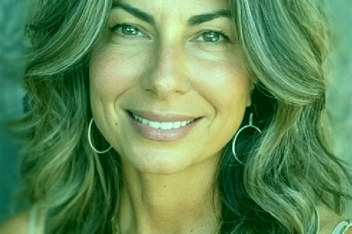 Avery, 34, a brunette grey-eyed caribbean companion based in Wildon. Offering Dinner Date, OWO, Domination, A-Level. Available for incall and outcall, overni...