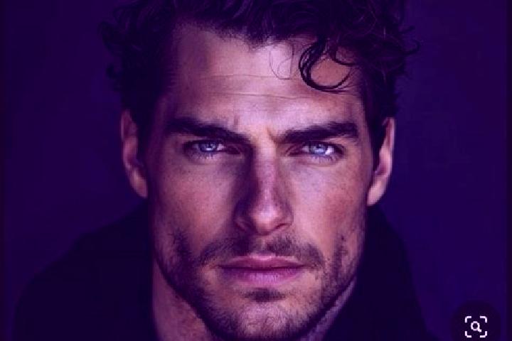 Avery, 35, a black grey-eyed mediterranean companion based in Hellendoorn. Offering OWO, Striptease, Couples. Available for incall and outcall, overnight boo...