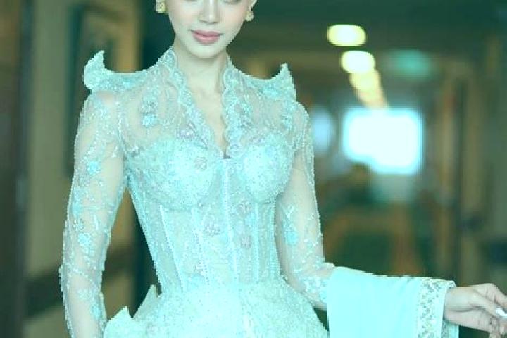 Avery, 35 — Escort in Kan, Myanmar