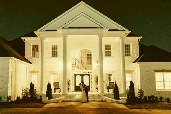 Avery, 36 — Escort in Helotes, United States