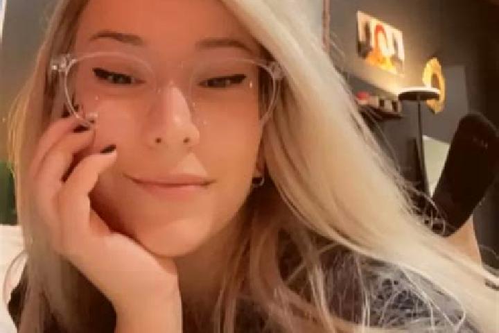 Avery, 37, a blonde green-eyed ebony companion based in Hadar Am. Offering A-Level, GFE, Erotic Massage. Available for incall and outcall, day and evening da...