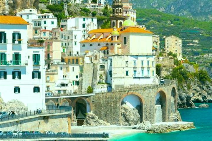 Avery, 37 — Escort in Curti, Italy