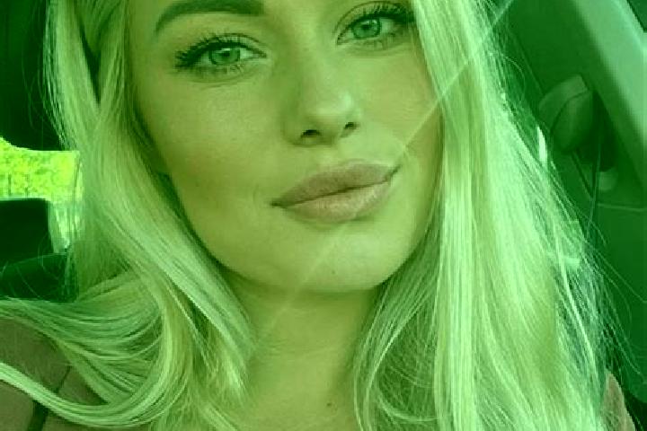 Avery, 38, a blonde hazel-eyed slavic companion based in Malingas. Offering Erotic Massage, Roleplay, OWO. Available for incall and outcall, overnight bookin...