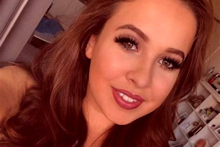 Avery, 38, a brunette amber-eyed european companion based in Grisignano di Zocco. Offering Dinner Date, Massage, Overnight, Prostate Massage, 69. Available f...