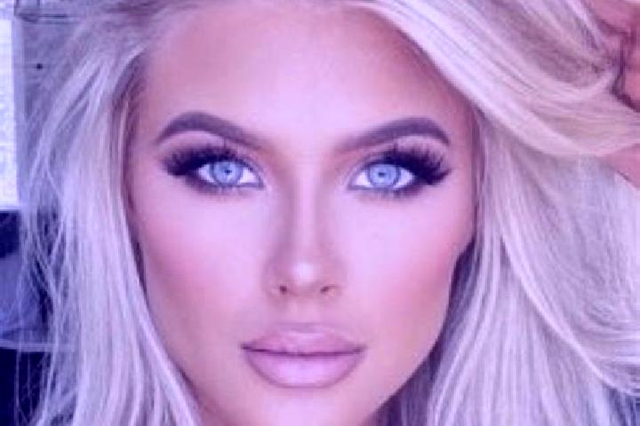 Avery, 38, a platinum blonde amber-eyed caucasian companion based in Red Boiling Springs. Offering Deep French Kissing, Erotic Massage, Roleplay, Striptease....