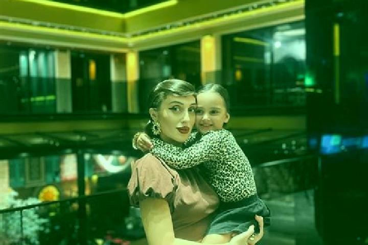 Avery, 38 — Escort in Bachi, China