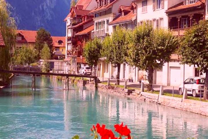 Avery, 39 — Escort in Hausen / Heisch, Switzerland