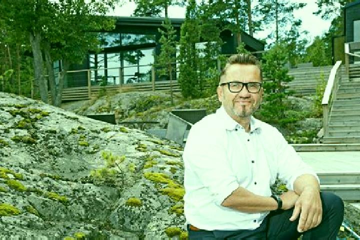 Avery, 39 — Escort in Kurttila, Finland