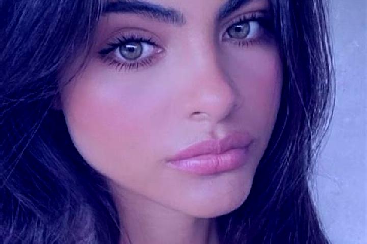 Chloe, 20, a black hazel-eyed ebony companion based in Woodruff. Offering Couples, Travel Companion, Fetish, Roleplay. Available for incall and outcall, over...