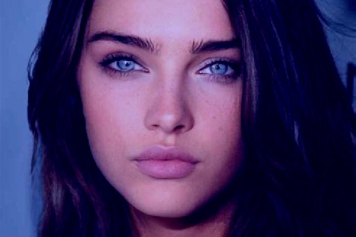 Chloe, 20, a brunette dark-eyed caribbean companion based in Vase. Offering Erotic Massage, Girlfriend Experience, Deep French Kissing. Available for incall ...