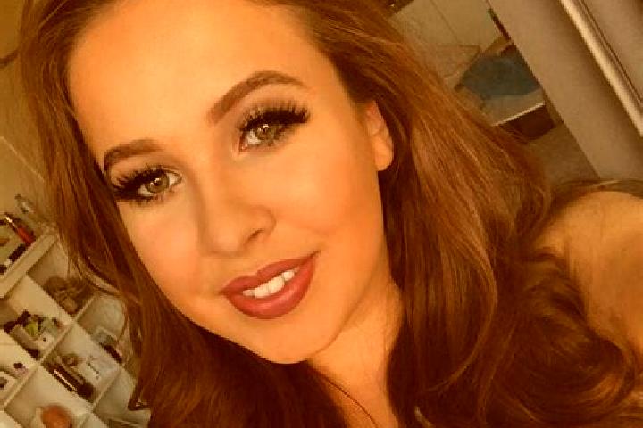 Chloe, 20, a red dark-eyed slavic companion based in Sachsen bei Ansbach. Offering Domination, Party Girl, Girlfriend Experience, Fetish. Available for incal...