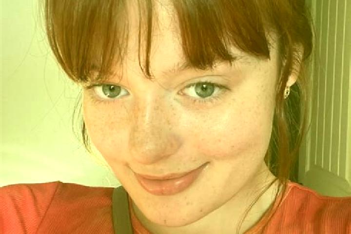 Chloe, 20, a red green-eyed mediterranean companion based in Arroyo Hondo. Offering BDSM, Dinner Date, GFE. Available for incall and outcall, overnight booki...