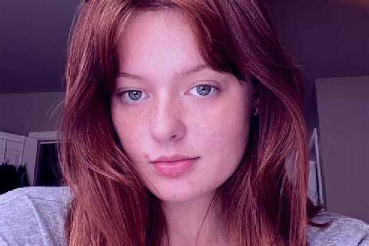 Chloe, 20, a red grey-eyed mixed companion based in Shawnee. Offering Duos, Tantra, 69, Girlfriend Experience. Available for incall and outcall, overnight bo...