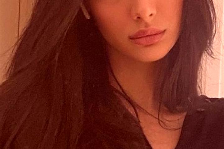 Chloe, 21, a black dark-eyed middle eastern companion based in Orhei. Offering Roleplay, Dinner Date, Overnight, Party Girl. Available for incall and outcall...
