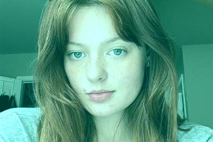 Chloe, 22, a auburn grey-eyed slavic companion based in Kone Ta La Paung. Offering 69, OWO, Travel Companion, Dinner Date. Available for incall and outcall, ...