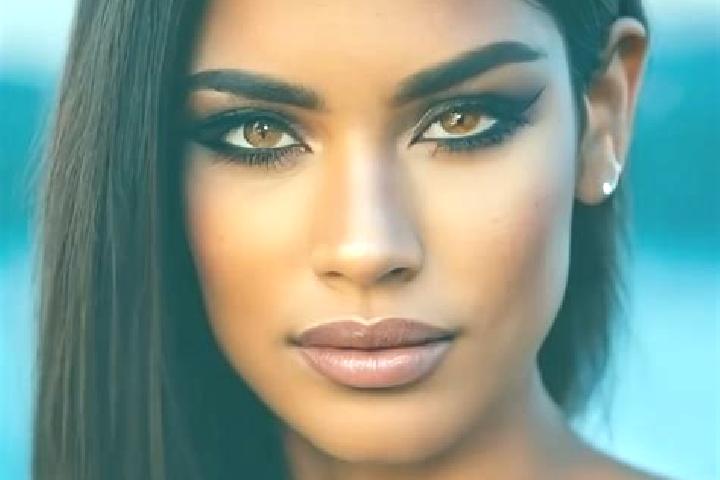 Chloe, 22, a black dark-eyed latina companion based in Cranendonck. Offering CIM, Girlfriend Experience, Dinner Date, BDSM. Available for incall and outcall,...
