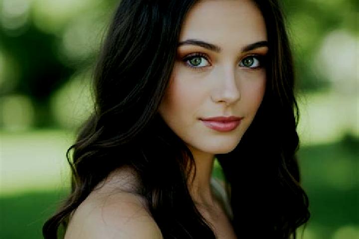 Chloe, 22, a black hazel-eyed caucasian companion based in Holyhead. Offering Fetish, Duos, Party Girl, Travel Companion. Available for incall and outcall, o...